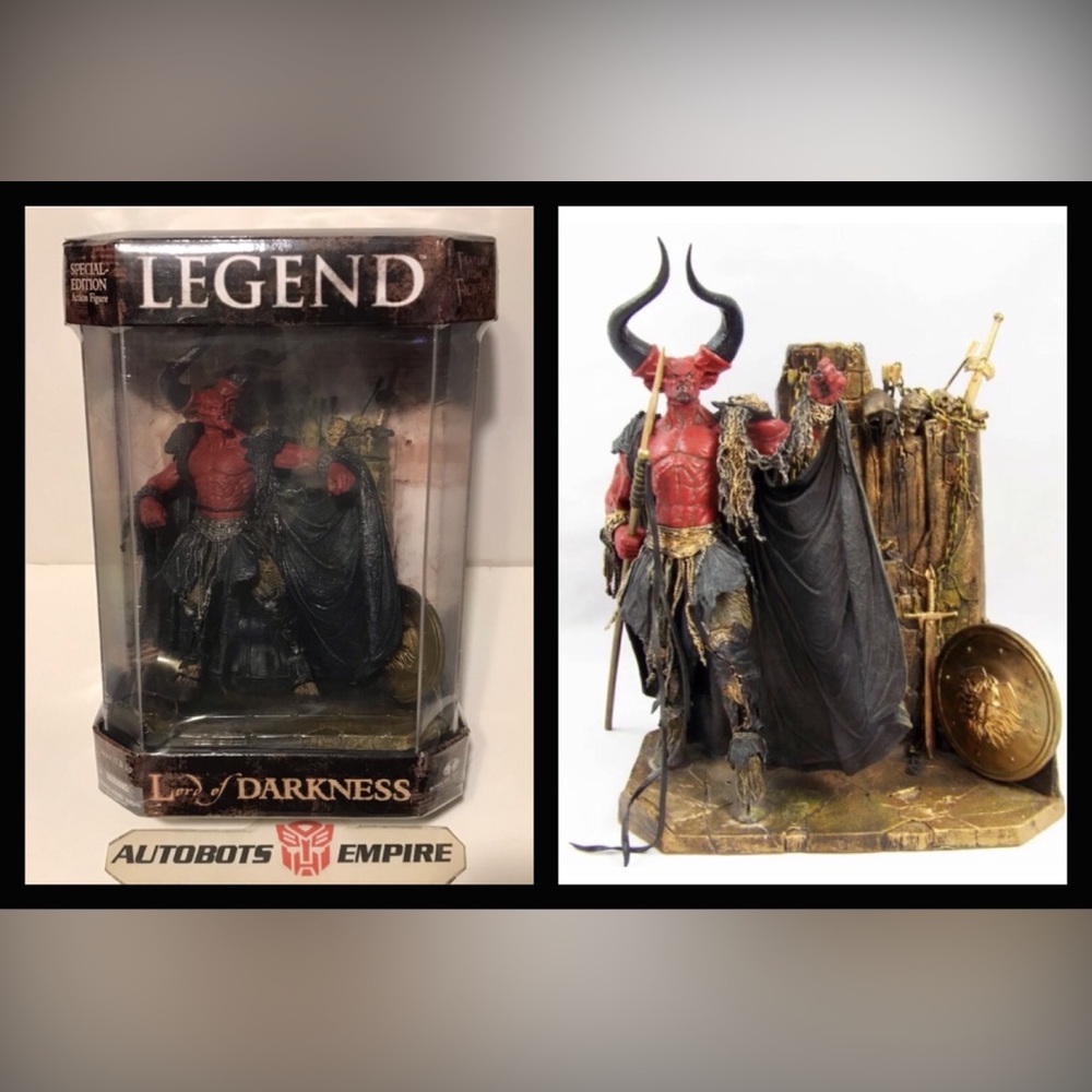 Vintage Mcfarlane Toys MOVIE MANIACS LEGEND LORD OF DARKNESS Figure in Fish Tank